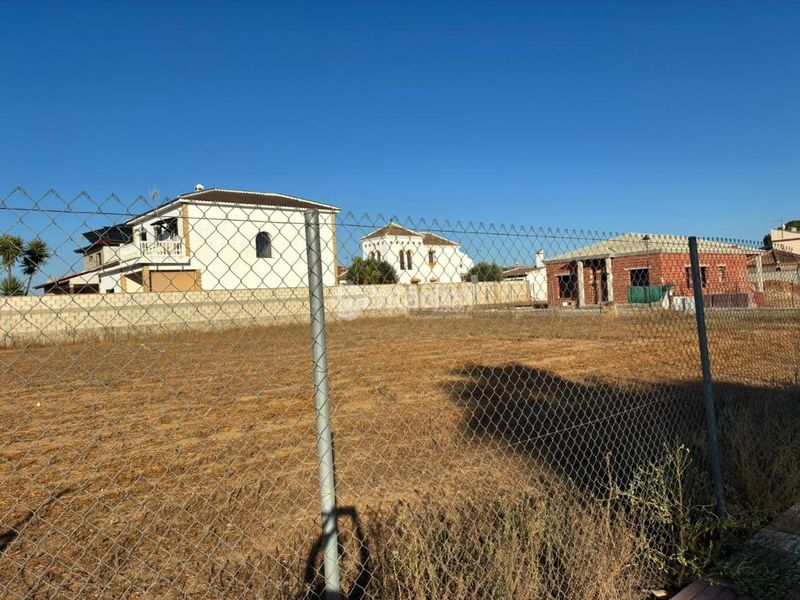 Foto f067a755-ebff-4c9c-af79-7443bcf9a41f. Terreno residenziale in Villamanrique de la Condesa