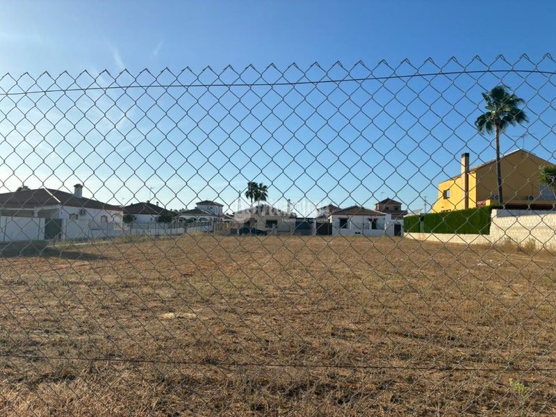 Foto f2373377-56ad-4470-b76a-4c8a42bfe691. Terreno residenziale in Villamanrique de la Condesa