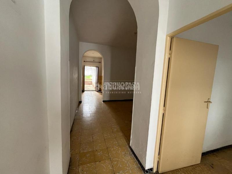 Foto 35bec56b-de25-4060-bdd0-25e851a0b0e6. Casa bifamiliare in Pilas