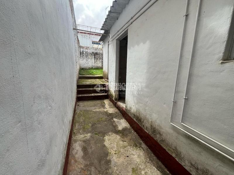 Foto 7279a3df-8602-498f-ab9e-7f7c75ad6781. Casa bifamiliare in Pilas