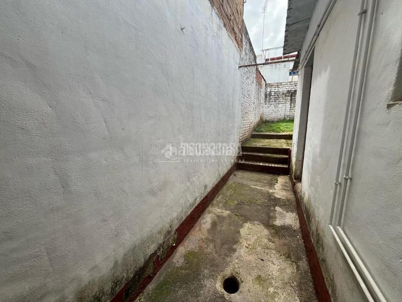 Foto 7d027f8e-8c6a-4114-8530-0f7f93c8ead1. Casa bifamiliare in Pilas