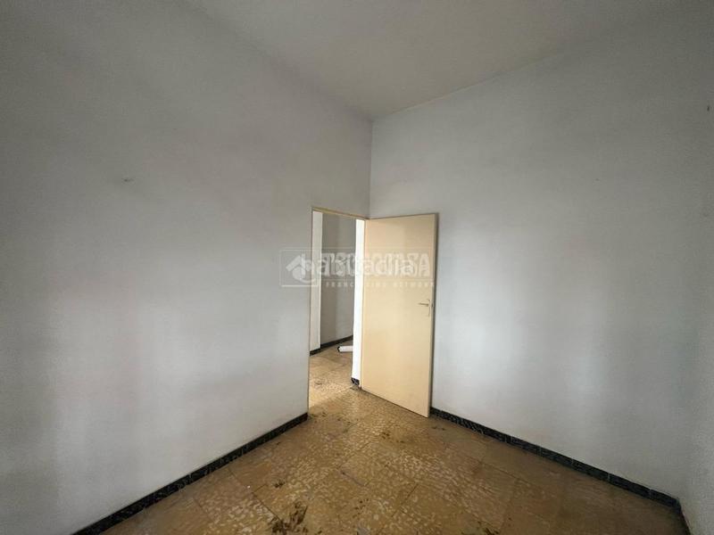 Foto a9ec2e97-b914-4c5b-a41e-eadd27cb92b1. Casa bifamiliare in Pilas