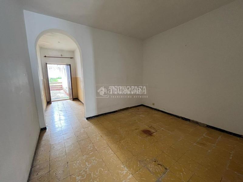 Foto cc0f2087-b6b2-40ed-b5a4-7fc50c563b86. Casa bifamiliare in Pilas