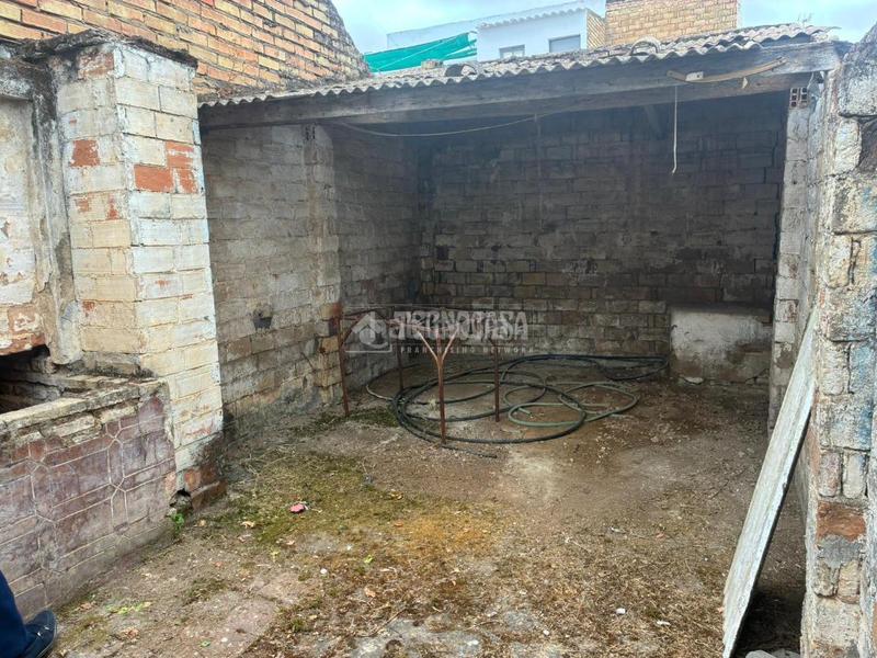 Foto 37790db2-69ff-417c-b5c8-ec1550261115. Casa pareada casa en venta en Pilas