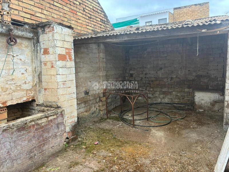 Foto a3d62c95-ae69-4b38-bf9b-7299a25e89b8. Casa pareada casa en venta en Pilas