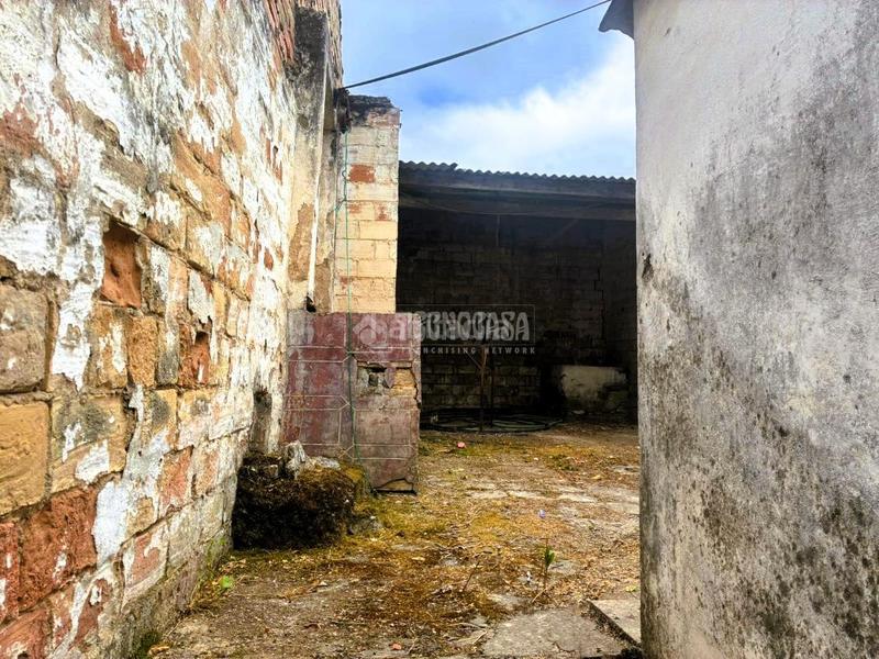 Foto c9b87459-3be2-4954-ba39-0989a8949381. Casa pareada casa en venta en Pilas
