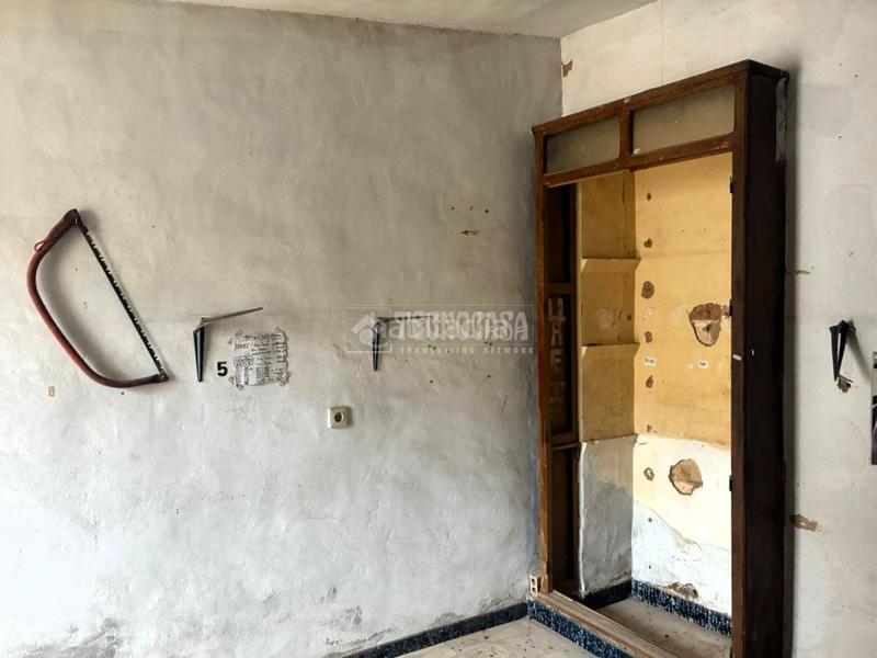 Foto ce093304-1585-4610-9aa8-1d62d81db0a8. Casa pareada casa en venta en Pilas