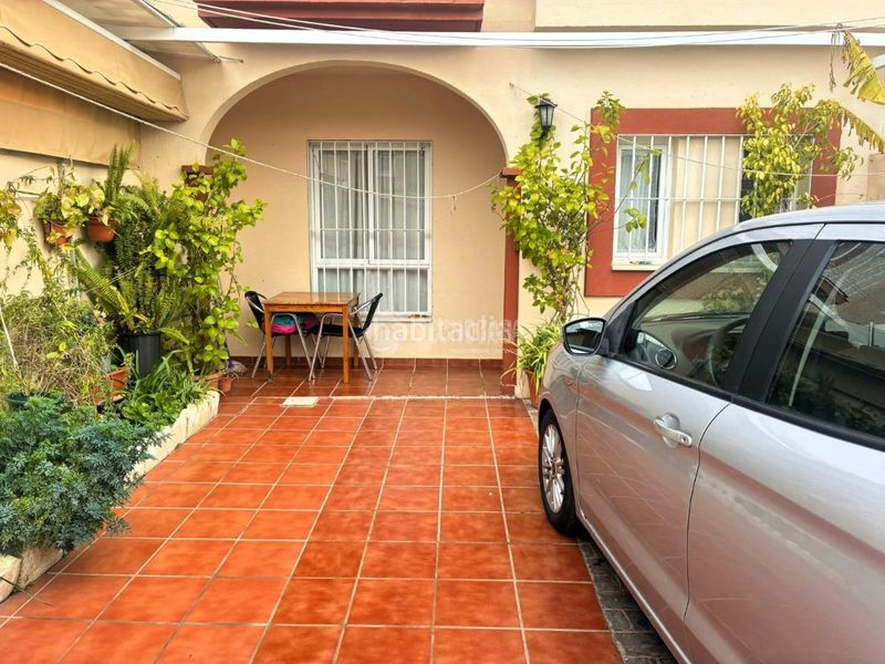 Foto 8d8859f9-85b8-4b6c-ae37-0696f0c7bd80. Casa aparellada amb calefacció a Pilas