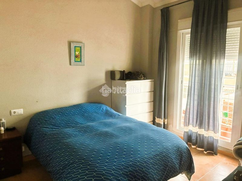 Foto c0296ce5-c691-421a-affb-2ceab9cb8178. Casa aparellada amb calefacció a Pilas