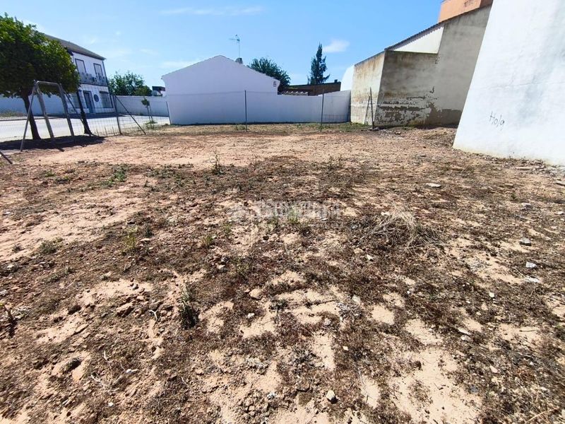 Foto 08ea01e6-492b-4371-adba-c4a265661a57. Terreny residencial a Pilas