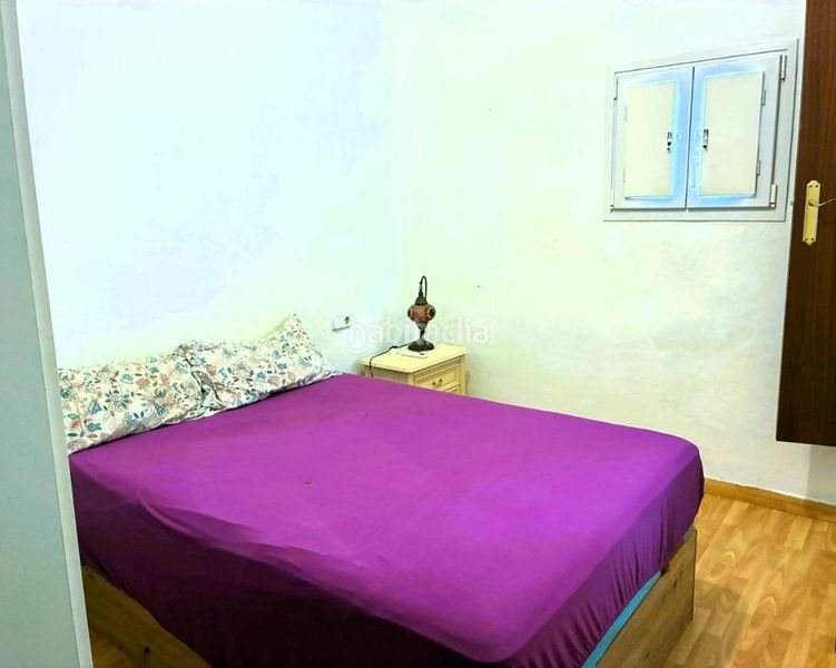Foto 0ff4c8e9-bcf8-46ba-8d70-79ed5e5d3830. Casa aparellada a Pilas