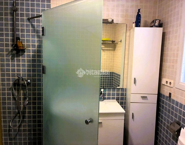 Foto 346287d7-6d79-4b3d-b87c-983e0d0bfe36. Casa aparellada a Pilas