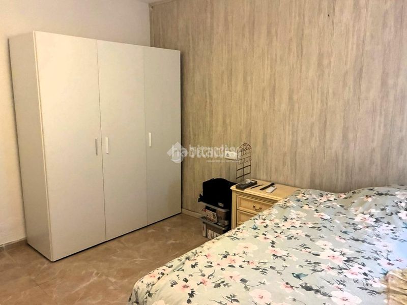 Foto 37f4135c-b2af-4513-805b-db4b1910aa8e. Casa aparellada a Pilas