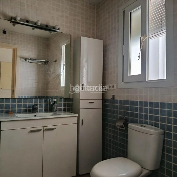 Foto 430c1864-9fac-4204-810a-283b67256a4b. Casa aparellada a Pilas