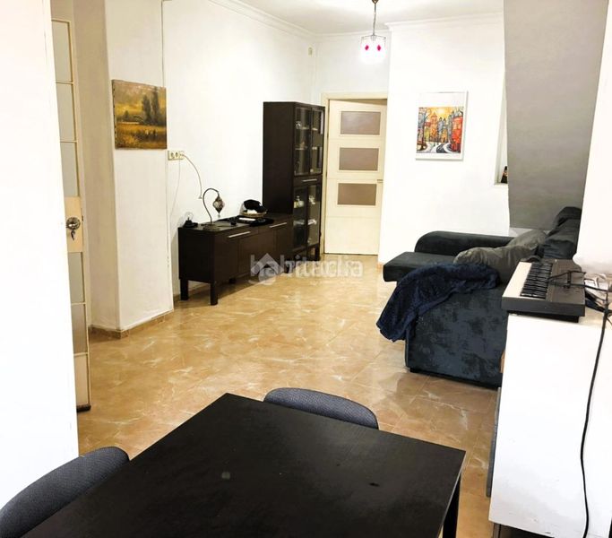 Foto 4b128959-9d20-4220-a9c1-dd68ec183d3a. Casa aparellada a Pilas