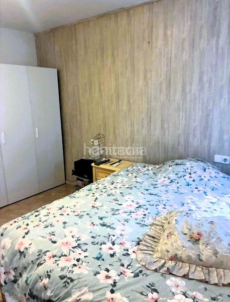 Foto 71d2013c-c906-45e4-b15d-0f9608f67324. Casa aparellada a Pilas
