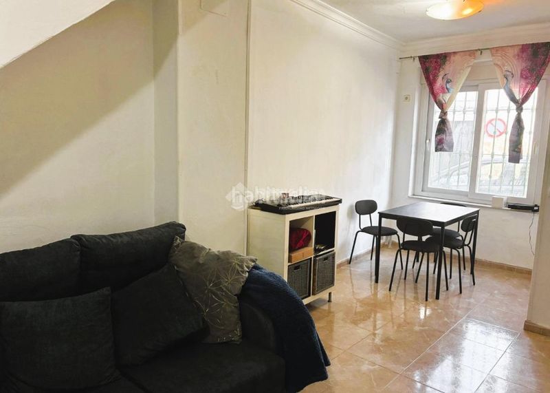 Foto b522fb77-79bf-4af7-a4bd-2fd251b99e70. Casa aparellada a Pilas