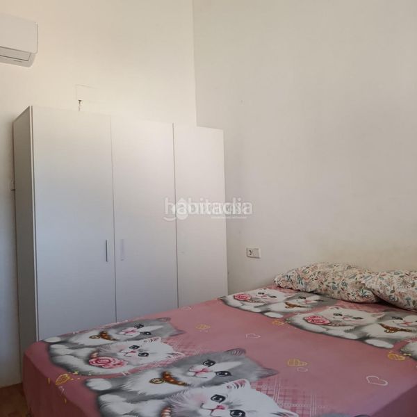 Foto d24da1be-d9c9-4a9b-addd-e37ee1f9b14b. Casa aparellada a Pilas