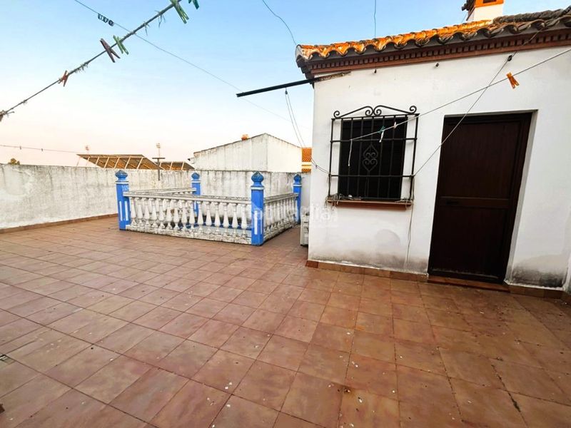 Foto 8d178bae-9ba0-435c-9cea-a58ea5d3e1b5. Casa aparellada amb calefacció aparcament a Pilas