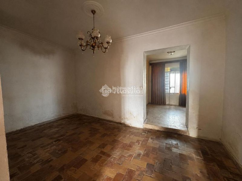 Foto 01134d56-f7cc-4669-b523-10efb17b791e. Casa aparellada amb aparcament a Pilas