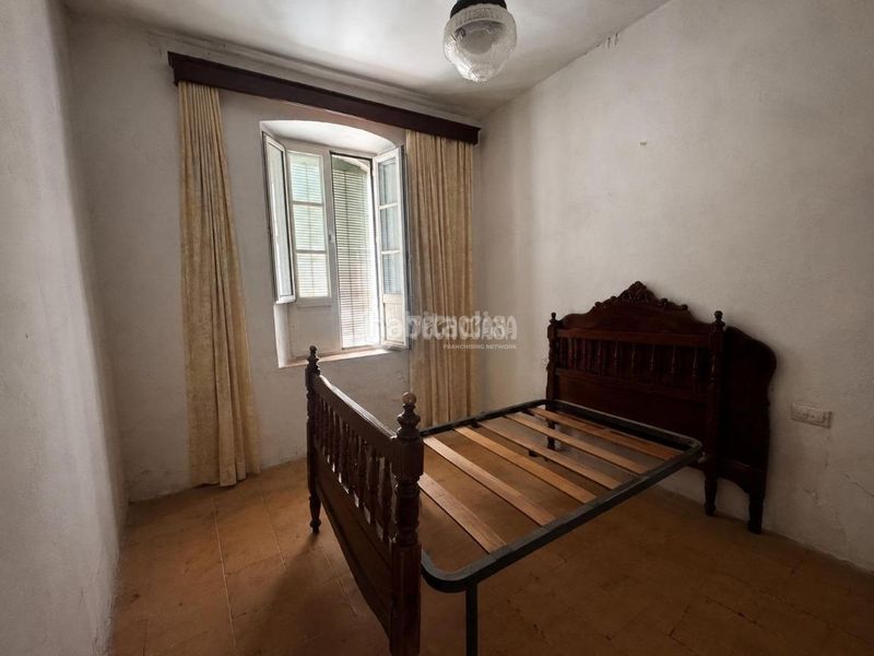 Foto 027b3226-3b14-4e62-b1c0-d97b52881a14. Casa aparellada amb aparcament a Pilas