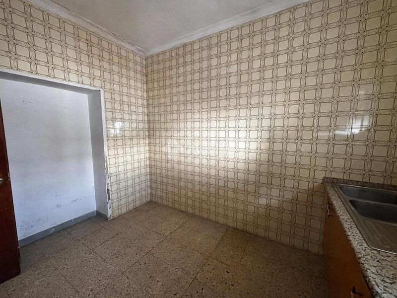 Foto 0d6c63e2-3f1c-4176-89e2-00f6a2ca7575. Casa aparellada amb aparcament a Pilas
