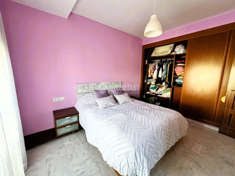 Foto 6006d9d1-6de1-402a-9dd8-3dd669293c67. Casa aparellada amb aparcament a Pilas