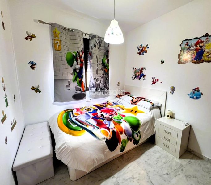 Foto b93c7e17-5d4d-4a62-baf3-0ba9d5054970. Casa aparellada amb aparcament a Pilas