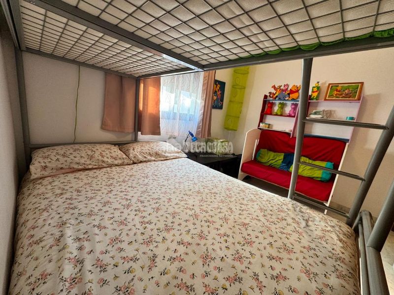 Foto f4583203-e035-4c6d-a4fe-ddaaac54956a. Casa aparellada amb aparcament a Pilas