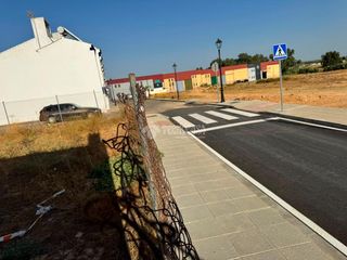Wohngrundstück in Pilas. Terrenos en venta en pilas