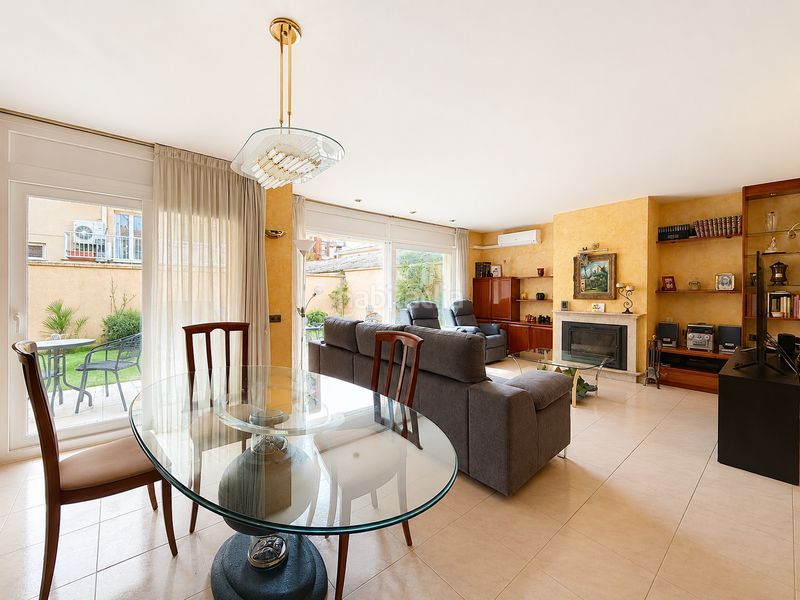Foto b3252531-b8dd-4397-a8d6-bb9ea355f057. Casa adossada amb calefacció aparcament a Valldaura-Carretera de Cardona Manresa