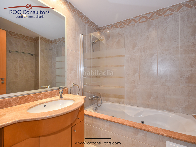 Foto bc847cae-4a1d-4fb6-b31d-785e8626040c. Piso confort y calidad en una zona tranquila en bases de Manresa - carretera de santpedor Manresa