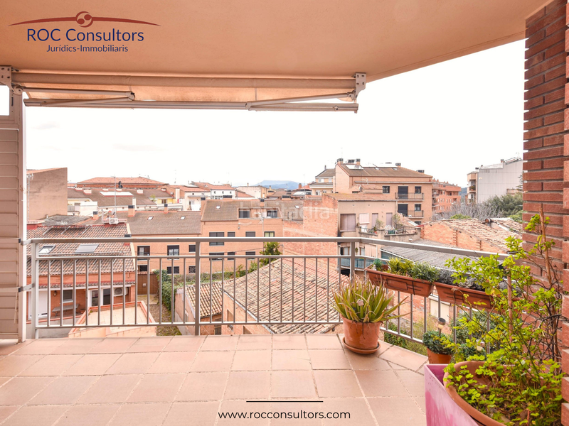 Foto 1394219c-810f-476a-9231-7a1948ddbe3c. Duplex with heating parking in Centre - Passeig i Rodalies Manresa