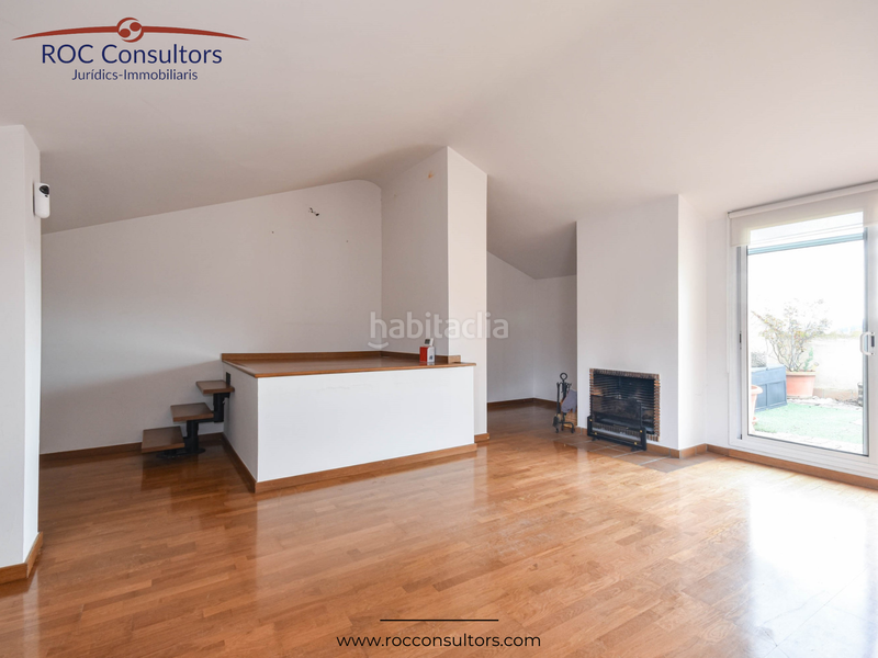 Foto 228e4859-f563-4920-90ee-dd218247b1b0. Duplex with heating parking in Centre - Passeig i Rodalies Manresa