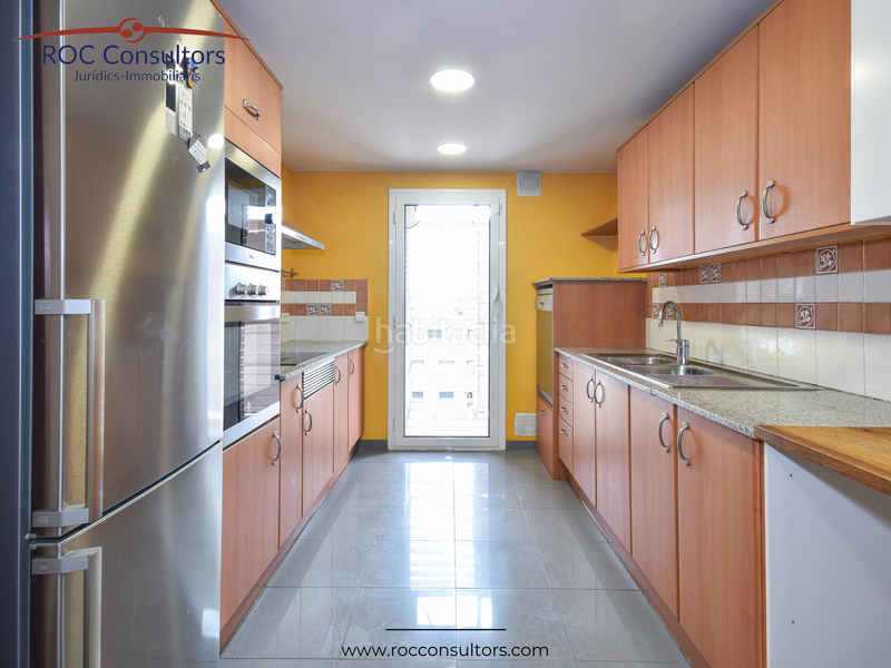 Foto 4d9ad13a-b06c-49a2-8a5d-a2c7bfb71f3f. Duplex with heating parking in Centre - Passeig i Rodalies Manresa