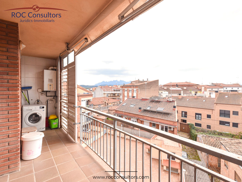 Foto 4e36d153-1e14-48f1-becd-14f5bb73a963. Duplex with heating parking in Centre - Passeig i Rodalies Manresa