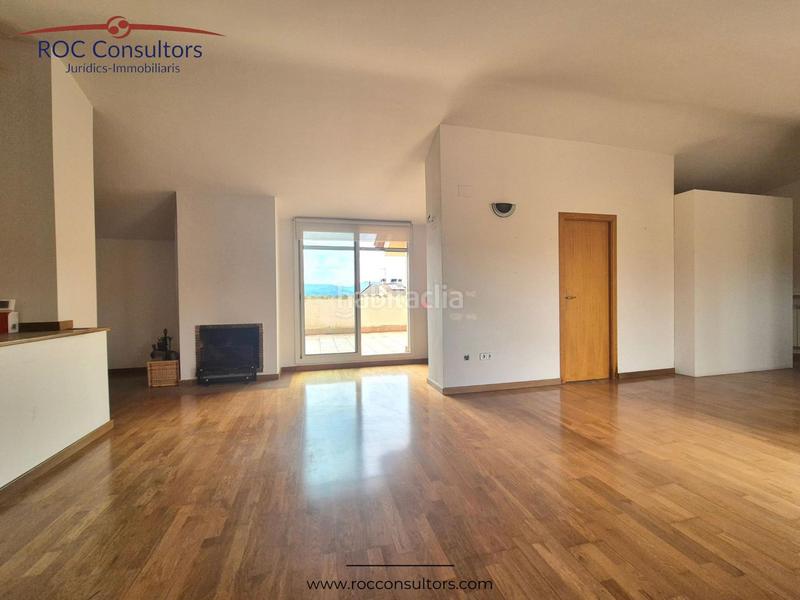 Foto 6dcaf553-0d83-429f-aa84-f6c74f11f876. Duplex with heating parking in Centre - Passeig i Rodalies Manresa