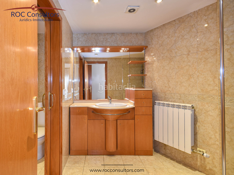 Foto 9deb04c4-4280-4691-8471-0f835a6fa5aa. Duplex with heating parking in Centre - Passeig i Rodalies Manresa