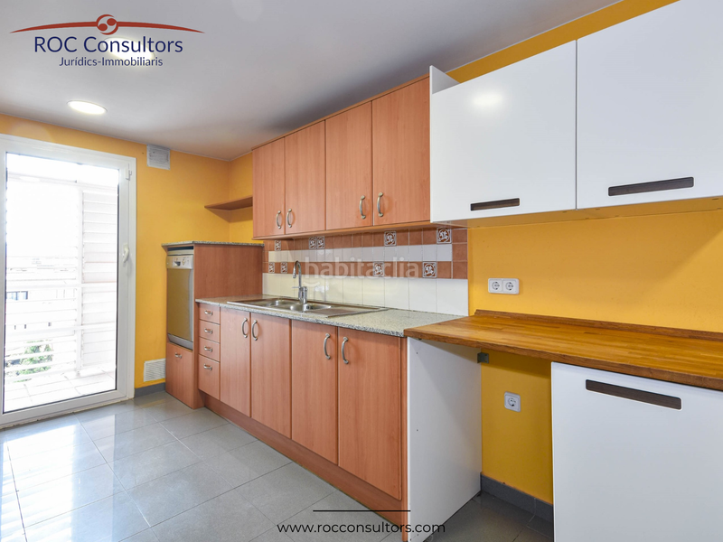 Foto a9360534-ece6-4f40-ad4b-798da6c3d259. Duplex with heating parking in Centre - Passeig i Rodalies Manresa