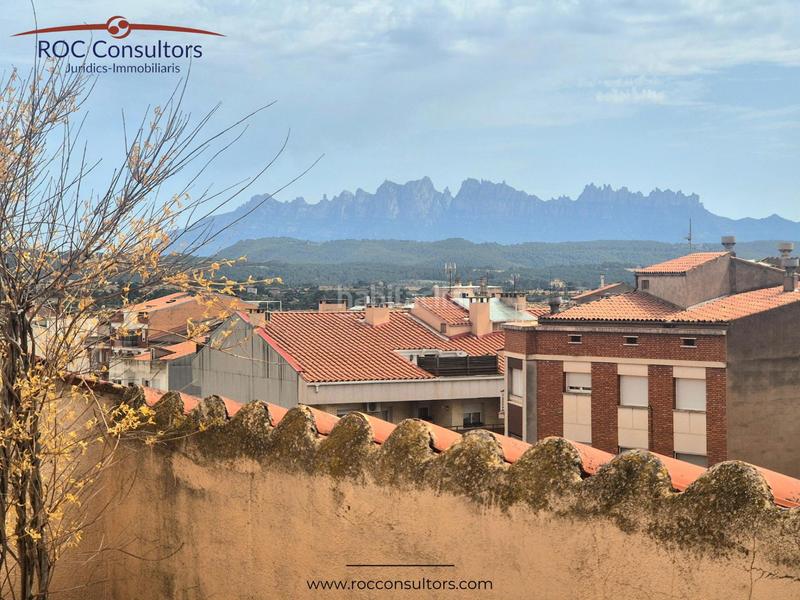 Foto b77a2e6f-32ec-4762-936f-00a066ad1f5e. Duplex with heating parking in Centre - Passeig i Rodalies Manresa