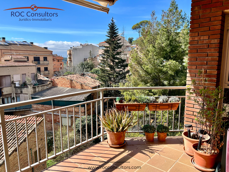 Foto d938d388-30e5-462c-89d7-810f7b8c2e4e. Duplex with heating parking in Centre - Passeig i Rodalies Manresa