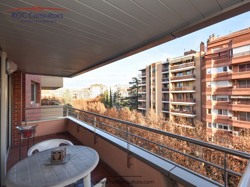 Foto f9d0983d-2b09-4614-baf2-fbbce31af134. Pis amb calefacció aparcament a Centre - Passeig i Rodalies Manresa