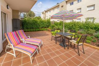 Piso en Carrer santa llcia 22. Esplendida planta baja, para disfrutar del exterior de tu vivien. Obra nueva