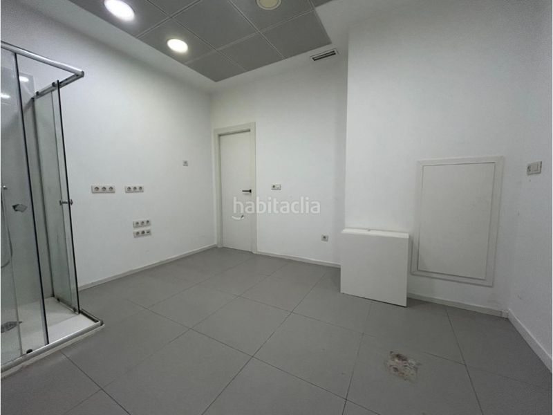 Foto df530769-e067-4304-b652-a7b9289c2dc4. Local comercial a Centro Burriana