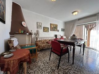 Pis  Calle musicos hnos noguera. Se vende primer piso con planta baja en viver
