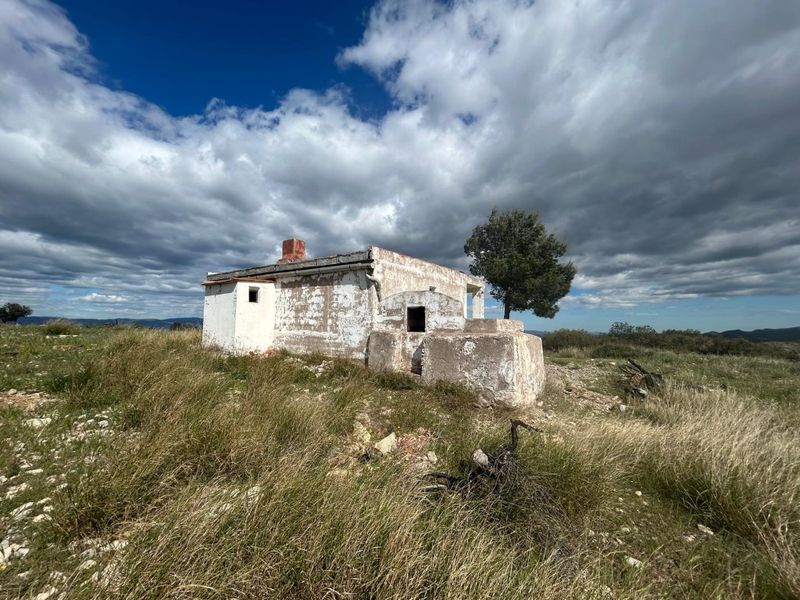 Foto 9f9e4168-4a58-427a-8a14-30206552fbce. Masía se vende casa de monte en termino jerica en Altura