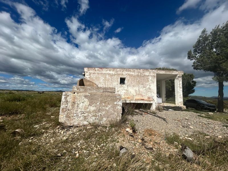 Foto aa36c2ee-f0df-4b83-8953-df131f13a9c8. Masía se vende casa de monte en termino jerica en Altura