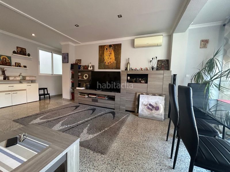 Foto f6d5f9a6-a9c6-4df8-b8ca-17b5345d0857. Pis a Mont Olivet Valencia