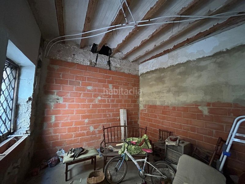 Foto 57e956d2-398f-432e-ad58-b28de83c5521. Casa amb aparcament a Altura