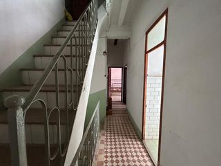 Casa  Plaza mayor. Se vende casa en altura